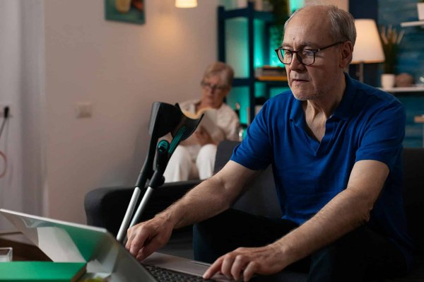 Quels sont les exercices d'étirement recommandés pour les personnes souffrant de sciatiques ?